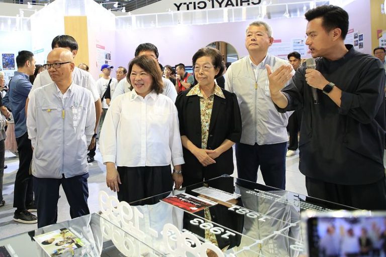 嘉市慶祝恢復升格省轄市44週年 黃敏惠宣布擴大營養午餐與80歲以上長者健保補助