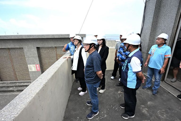 彰化縣長王惠美視察大城抽水站 指示各單位持續掌握颱風動態與雨情、水情變化