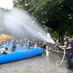 大里潑水節親子同樂 歡笑聲不斷