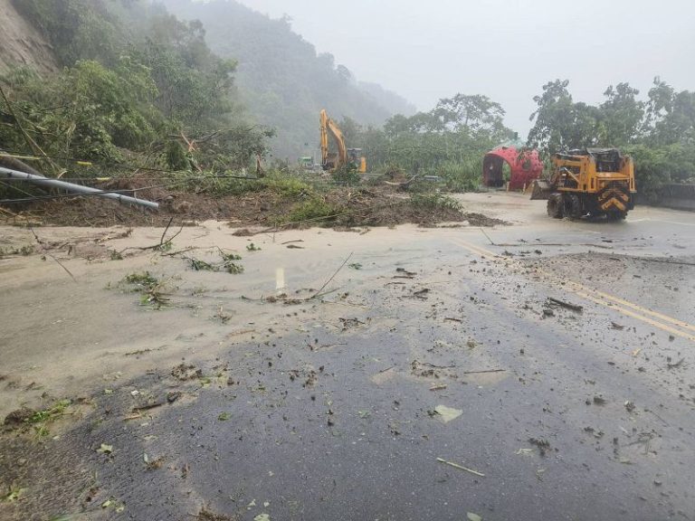 台3線大湖段坍方封閉 苗栗累計撤離282人