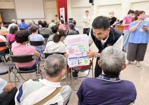 東勢地政結合高齡駕駛換照講習　宣導不動產防詐守護長者財產安全