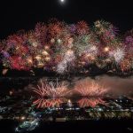 東石海之夏壓軸煙火秀登場，單日破7萬人次湧入碼頭看煙火