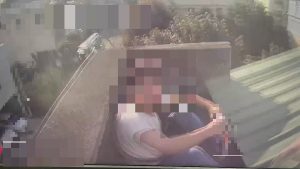 男情緒失控坐頂樓 清水警消救援成功