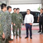 童子瑋赴基隆後指部 慰問待命官兵