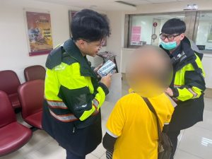 老翁被騙申請創業補助 差點成人頭帳戶