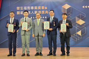 臺大雲林院長馬惠明獲衛福部專業獎章