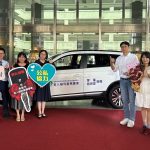 趙舜昊、陳惠敏捐贈服務專車 愛心守護獨老