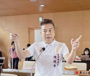 中市議會定期會 藍綠議員為毒油事件爭吵不休 陳廷秀提議請法治局辦說明會
