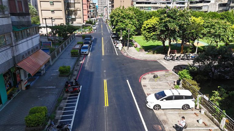 基市七堵區百七街路面改善動工