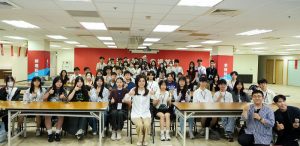 鄭麗文勉勵青年從選舉制度思考民主精神