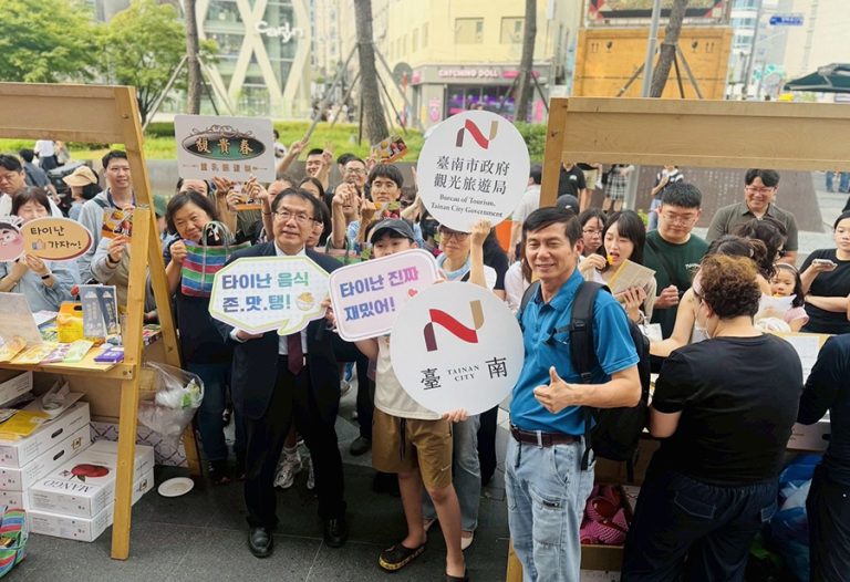 黃偉哲領軍前進弘大商圈行銷觀光農產