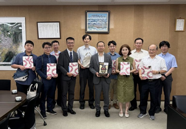 高科大機電系與日本愛媛大學跨校交流感謝世豐螺絲捐助獎學金