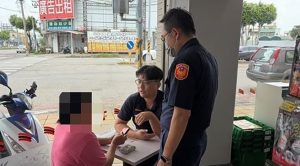 婦誤信臉書援助金險被騙 豐警成功攔阻