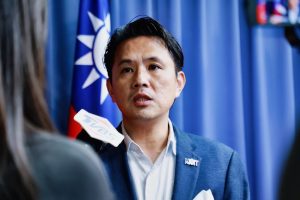 國民黨要求許輔應被撤職查辦