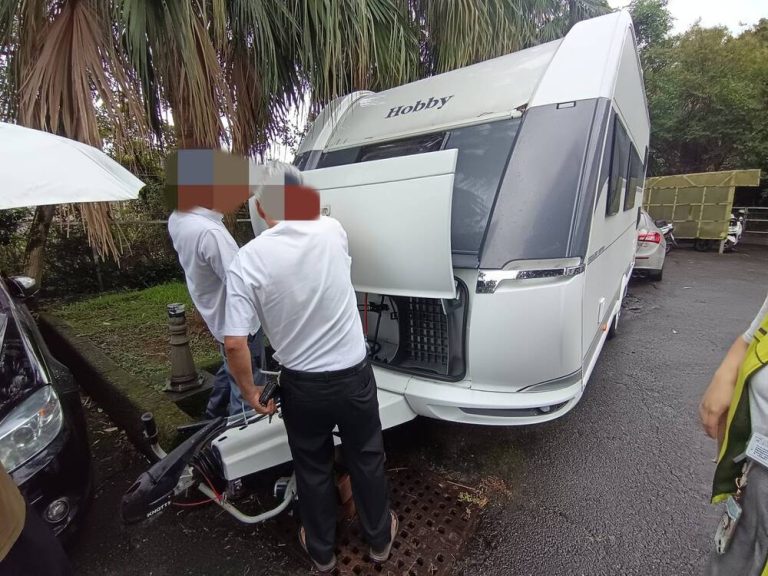 德國Hobby露營拖車競標熱烈 10組人馬搶標