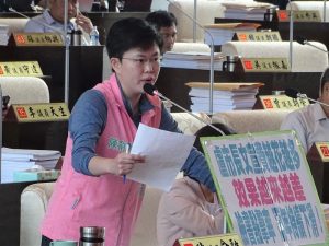 陳俞融抨擊台中購物節鍋烤節「成效不彰」
