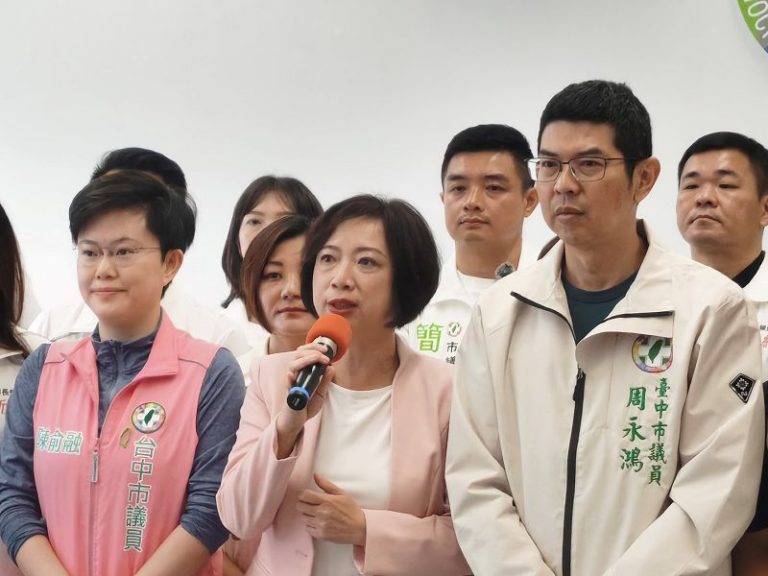 何欣純允當選市長 普發現金給市民