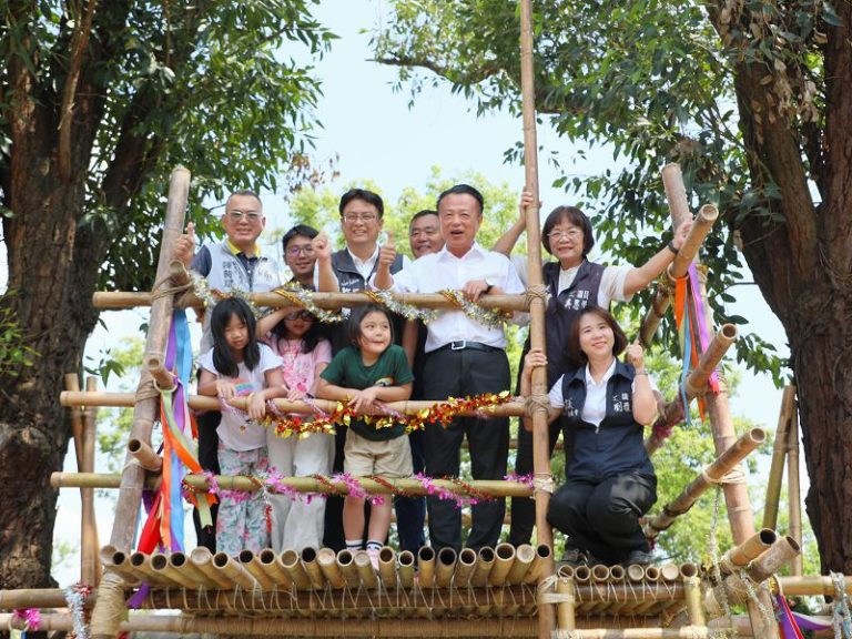 嘉義縣首座公辦公營華德福實驗小學揭牌　