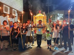 布袋過溝火燈夜巡 祈地方平安