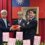 台電協和發電廠新卸任廠長 交接