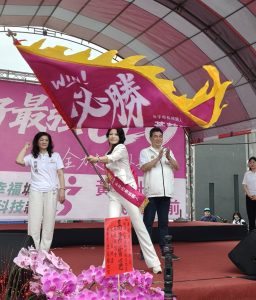 黃嫈珺競總成立拋輕軌政見