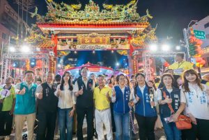 桃園景福宮中元祭 豎燈篙祈福