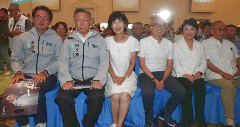 民眾黨七週年黨慶 盧秀燕同框柯文哲：藍白合堅定前行