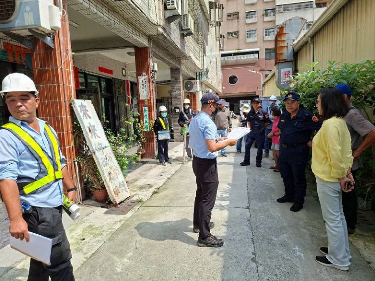 高雄水利局拆除漢民路後巷違建