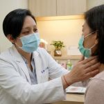 洗腎越洗越癢、骨頭越來越痛？嘉基醫師：「副甲狀腺失控」拖太久恐骨折、心血管鈣化