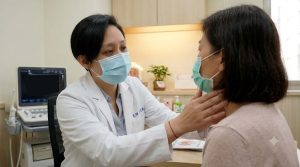 洗腎越洗越癢、骨頭越來越痛？嘉基醫師：「副甲狀腺失控」拖太久恐骨折、心血管鈣化