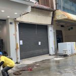 玉竹商圈遮雨棚因連日大雨掉落工務局完成排除