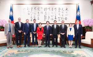 美跨黨派訪團聚焦無人機　學者：向立法院釋出訊號