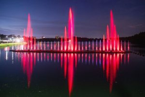 蘭潭音樂噴泉8月28日復演 大白熊陪你賞湖光水舞