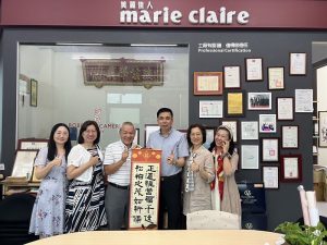 退休校長潘明智巧思創作創意對聯 肯定吳松儒伉儷助學善行