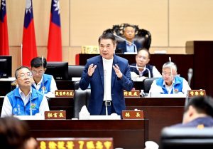 鍾東錦回應議會關切議題 強調穩健財政、照顧民生並推動地方建設