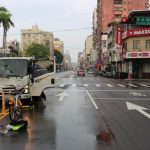 嬤騎車未二段式左轉遭貨車撞擊送醫不治