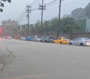 陳美雅批鼓山三路及周邊投入龐大經費改善 居民卻至今仍「逢雨必驚」