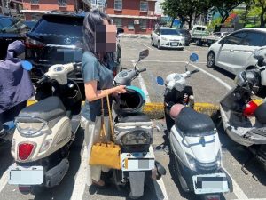 面試太緊張？ 民眾記錯車位 成功警快速幫忙找回愛車