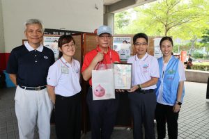 慈濟骨髓中心接軌國際青年 首測口腔拭子建檔