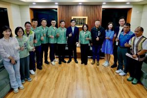 高雄市議會定期大會開幕 陳其邁拜會各黨團