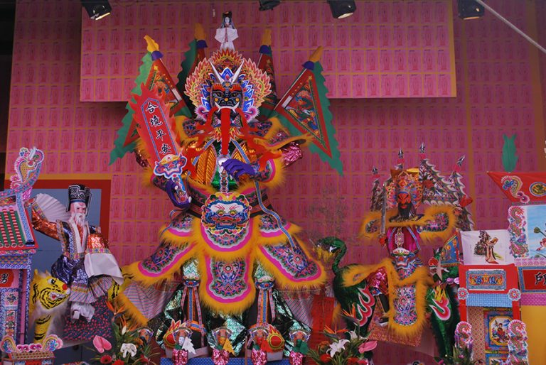大甲鎮瀾宮鬼王先上陣 湧人潮祭拜