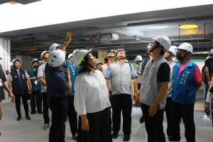 黃敏惠視察崇文國小地下停車場工程