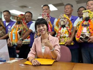 吳品叡登記參選嘉義縣長 聲勢浩大