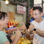 江啟臣赴太平中山市場掃街拜票