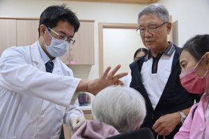 「武醫」何宗融領軍 義大精準中西醫合療守護南部鄉親