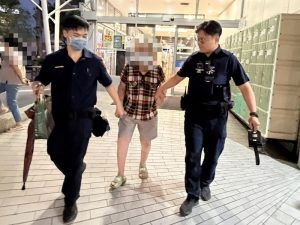一句「跟大伯來買東西」 民族警察覺異狀助團圓
