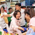 走訪建國市場 何欣純要打造新亮點