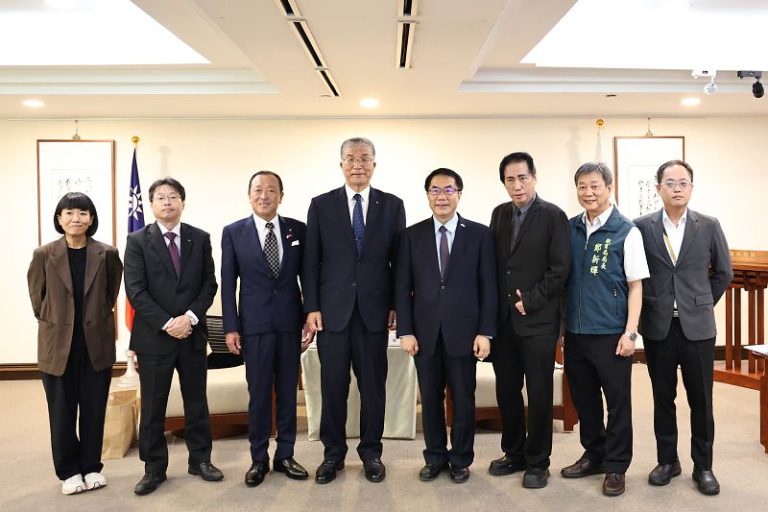 加賀市市長山田利明拜會黃偉哲 兩市交流再添新頁