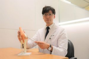 一走就痛 台中慈院助換膝擺脫蛀洞向前行
