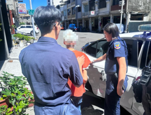 婦人迷途難返家　熱心鄰居協助辨識身分助三多警尋親